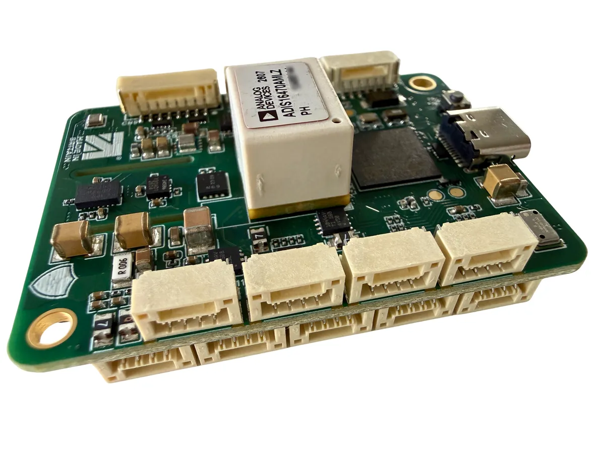 Raptor Pilot Pro FC: The bare board: ADIS16470 IMU module and JST-GH connector rows